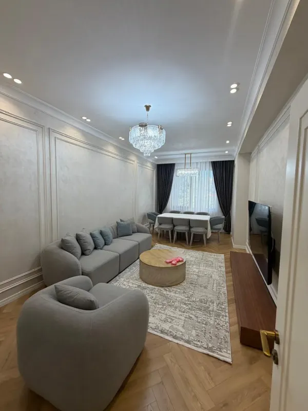 Kirayə 4 otaqlı Mənzil 180 m² Nəsimi r.