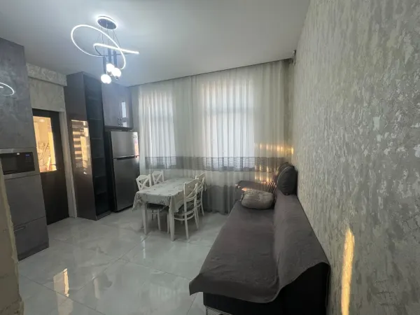 Kirayə 3 otaqlı Mənzil 120 m² Nəsimi r. Memar Əcəmi m.