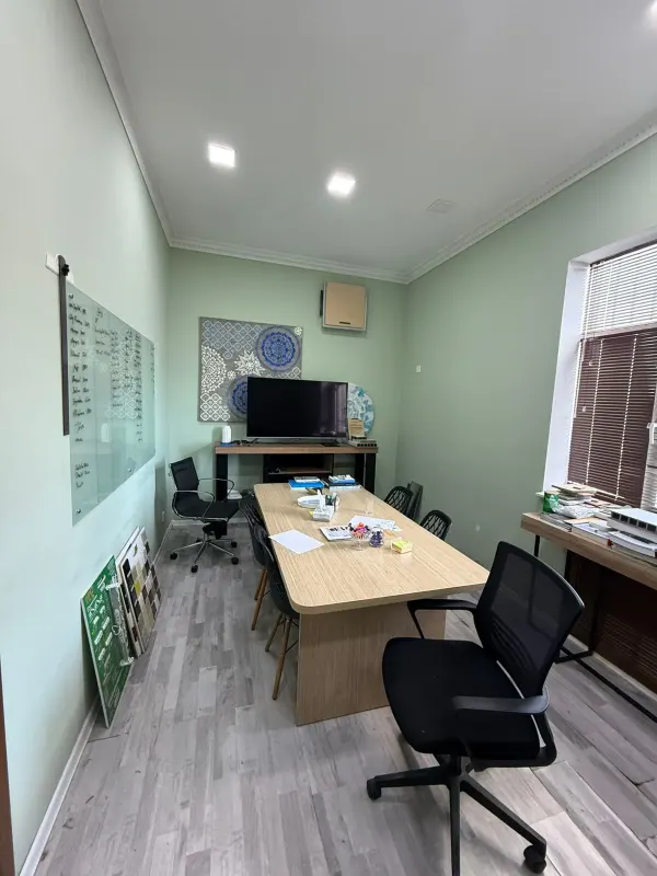 Kirayə 3 otaqlı Ofis 80 m² Yasamal r.