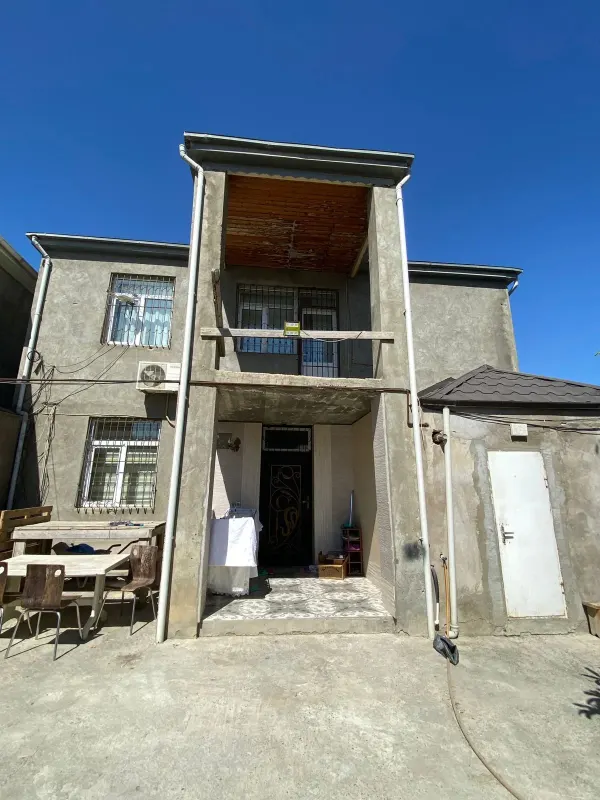 Satılır 4 otaqlı Həyət evi / Bağ evi 200 m² Binəqədi r.