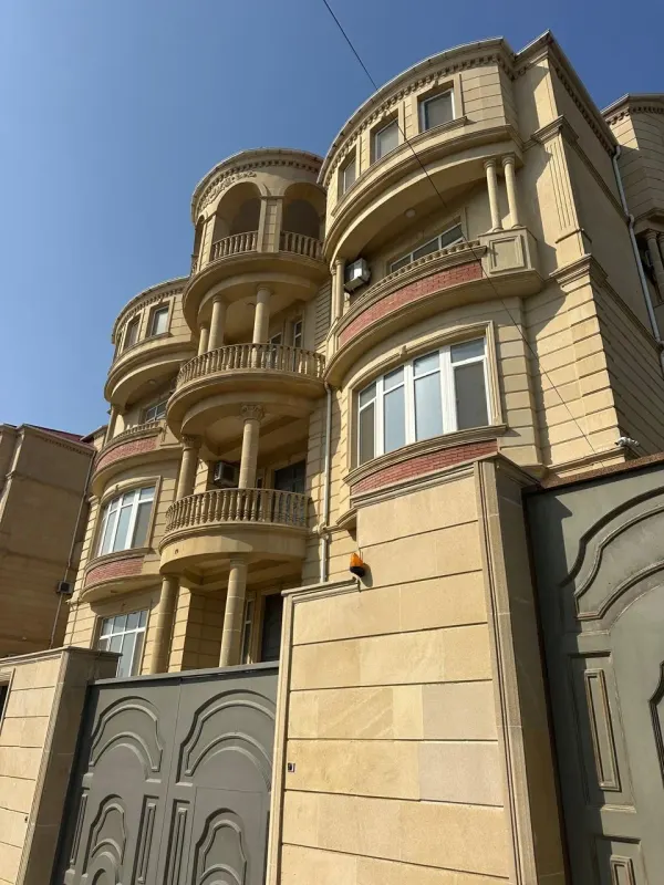 Kirayə 2 otaqlı Həyət evi / Bağ evi 87.4 m² Səbail r. Badamdar q.
