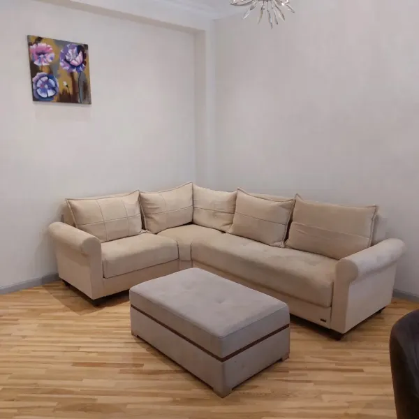 Kirayə 3 otaqlı Mənzil 145 m² Xətai r. Ağ şəhər q. Şah İsmayıl Xətai m.