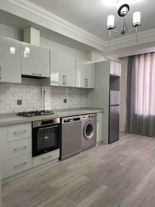 Kirayə 3 otaqlı Mənzil 96 m² Nəsimi r.