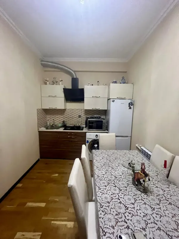 Satılır 2 otaqlı Mənzil 38 m² Suraxanı r. Yeni Günəşli q. Xalqlar Dostluğu m.