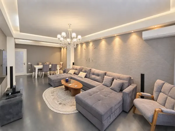 Kirayə 2 otaqlı Mənzil 105 m² Xətai r. Şah İsmayıl Xətai m.