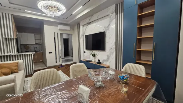 Kirayə 3 otaqlı Mənzil 100 m² Xətai r.