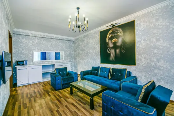 Kirayə 4 otaqlı Mənzil 140 m² Səbail r. Sahil m.
