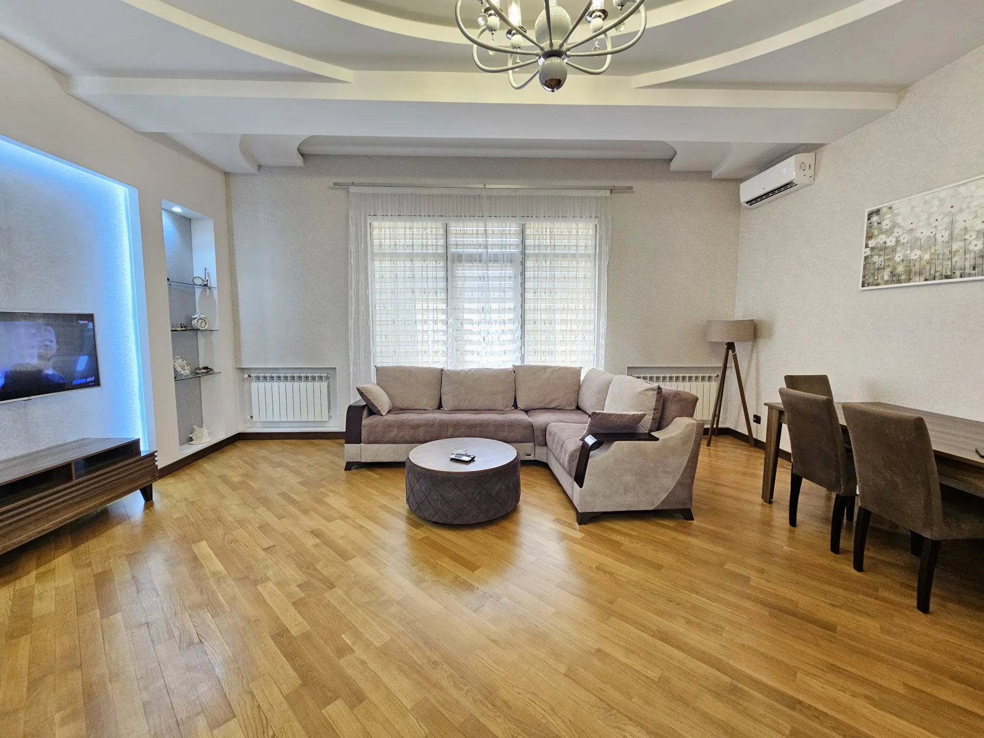 🏡 QIŞ PARKININ YANINDA