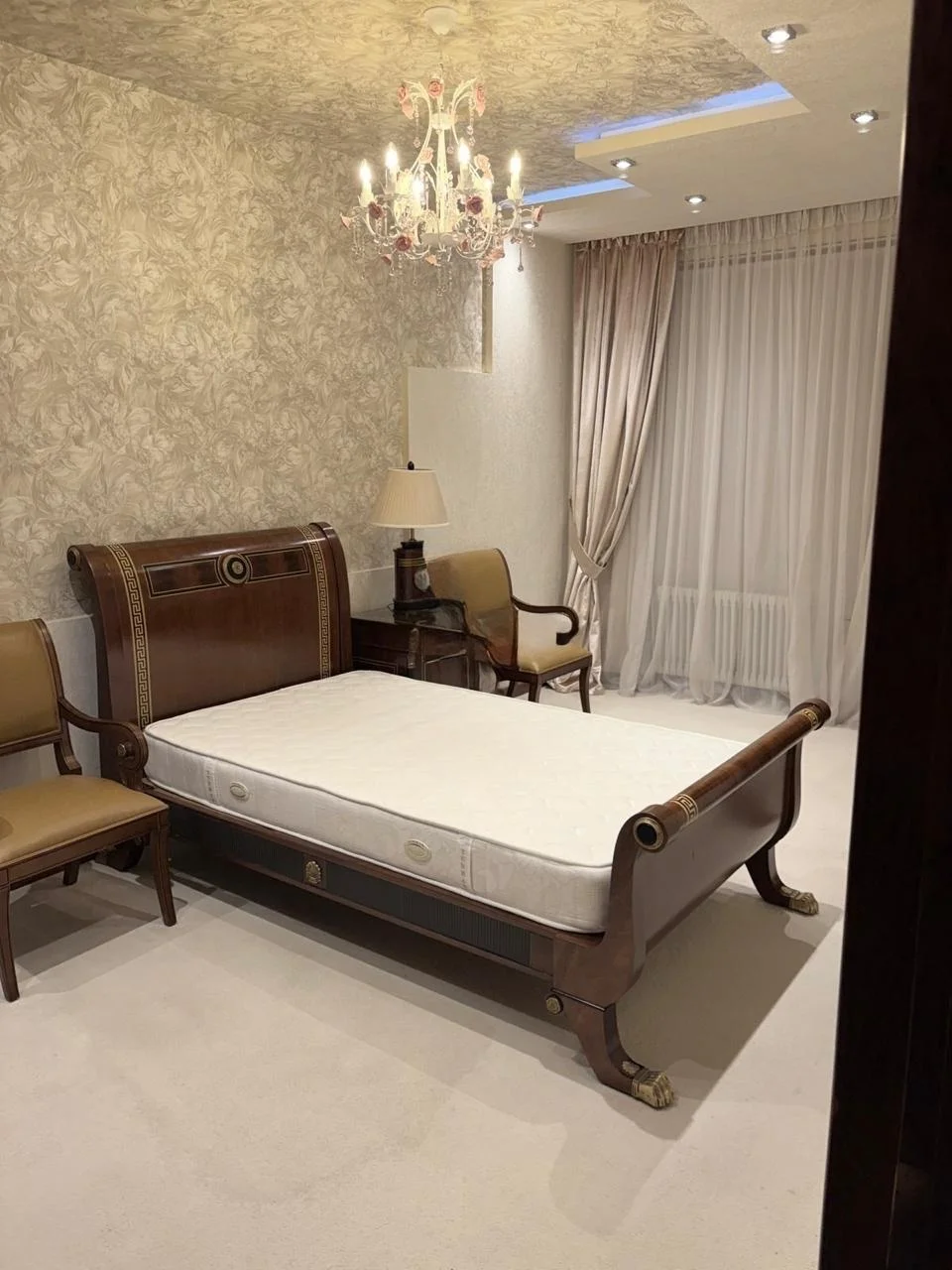 Kirayə 4 otaqlı Mənzil 200 m² Nərimanov r.