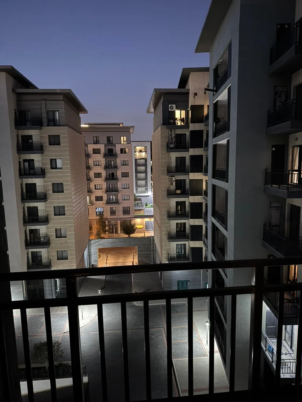 Kirayə 2 otaqlı Mənzil 91 m² Xətai r.