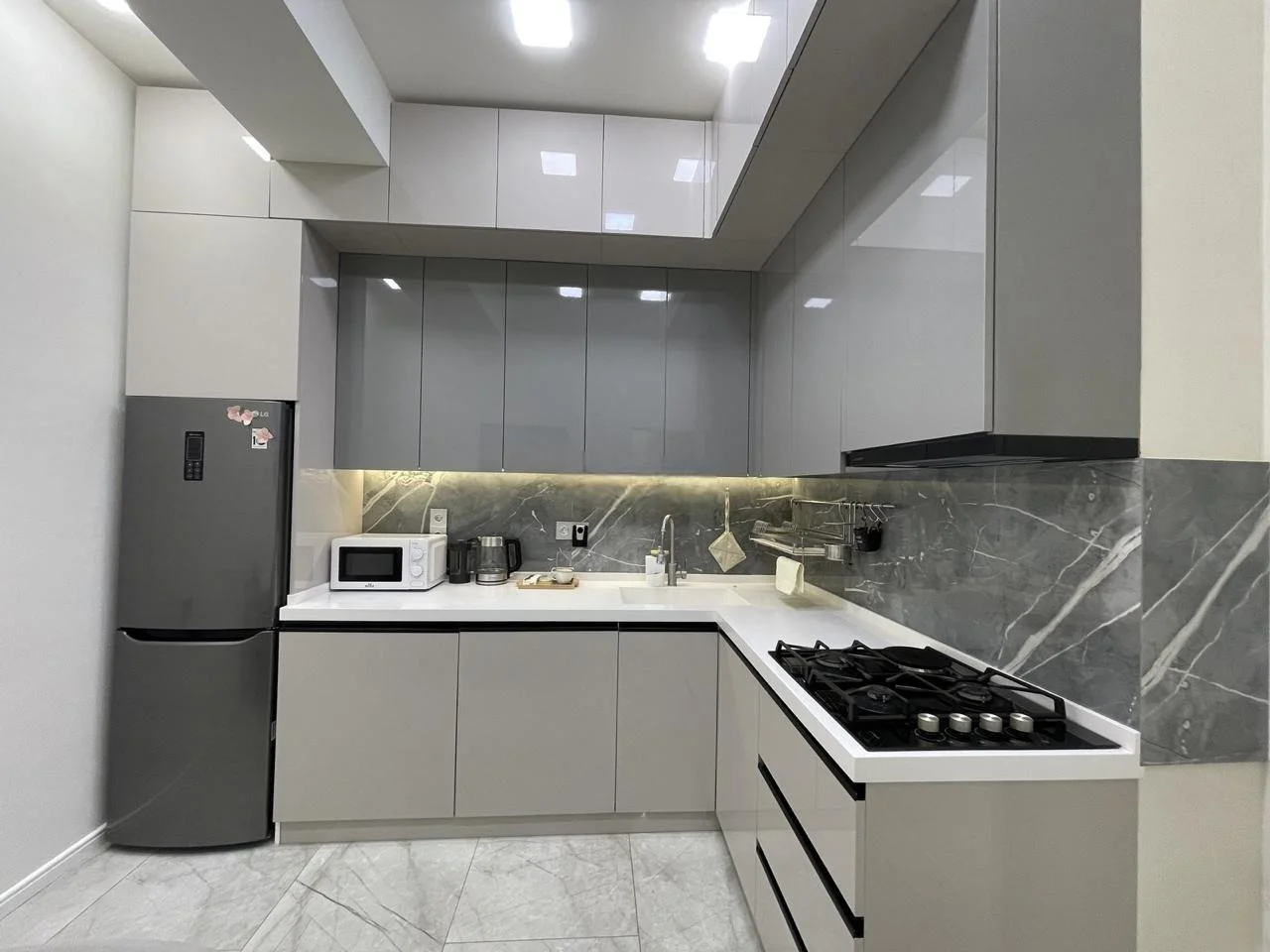 Kirayə 3 otaqlı Mənzil 90 m² Nərimanov r. – şəkil 4