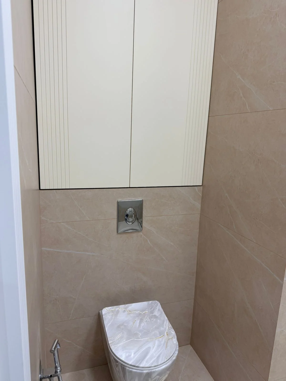 Kirayə 3 otaqlı Mənzil 100 m² Xətai r.