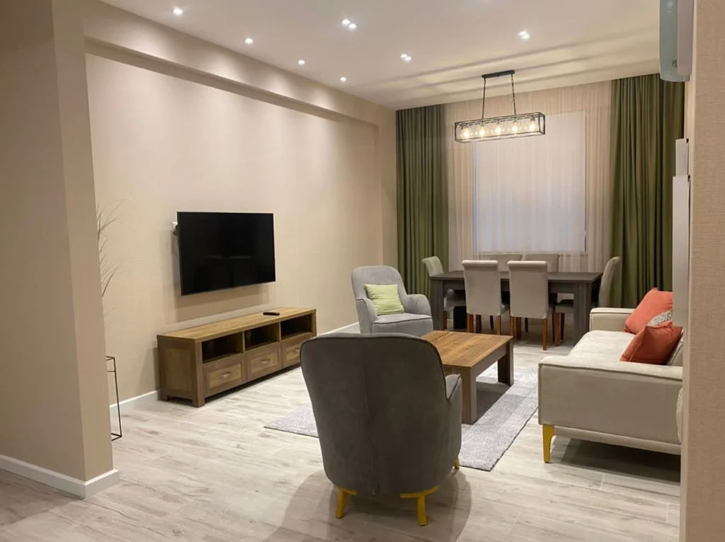 Kirayə 3 otaqlı Mənzil 120 m² Yasamal r.