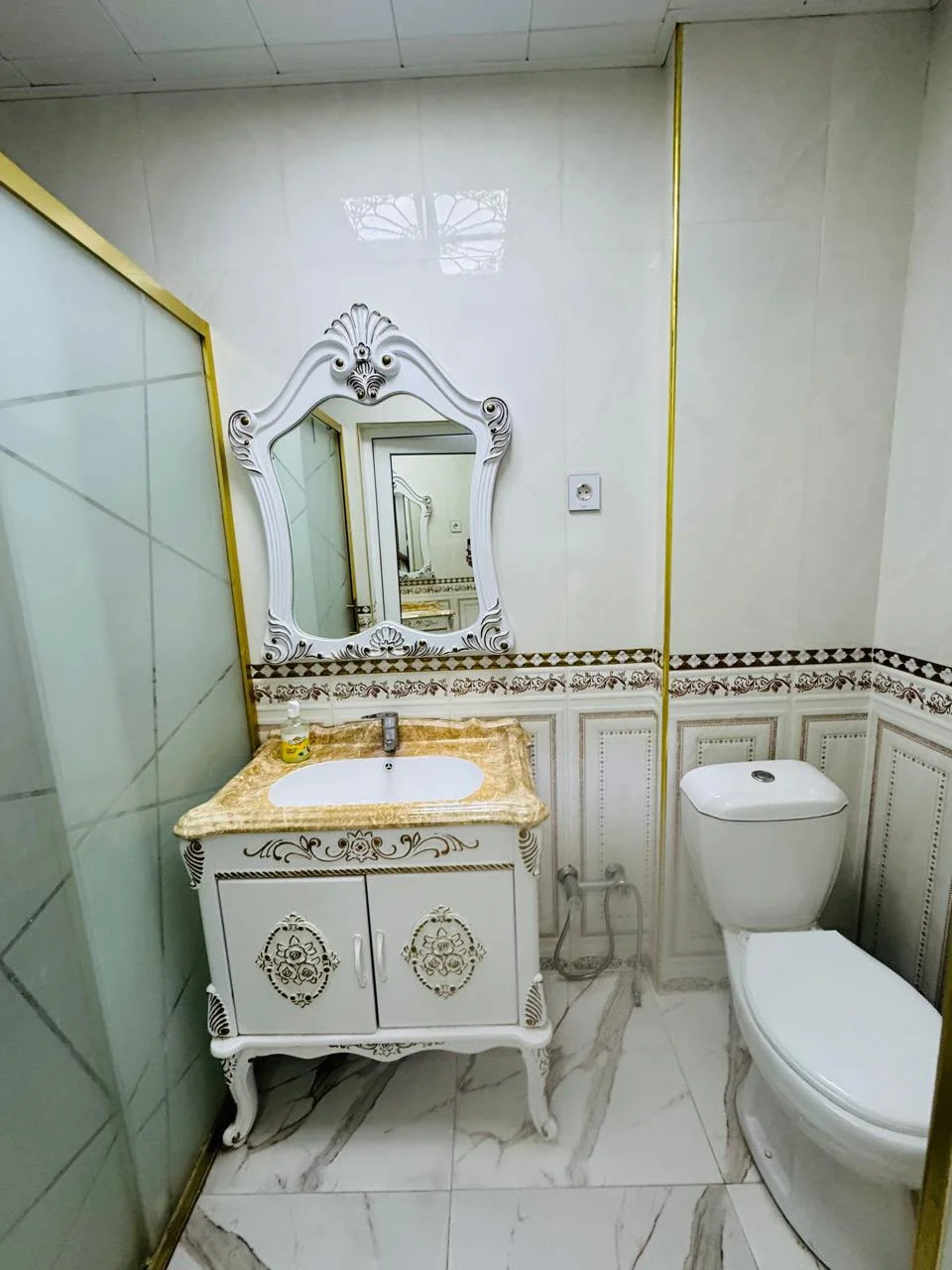 Kirayə 2 otaqlı Mənzil 100 m² Nəsimi r.