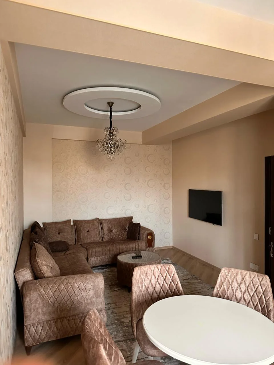 Kirayə 2 otaqlı Mənzil 90 m² Nərimanov r. – şəkil 2