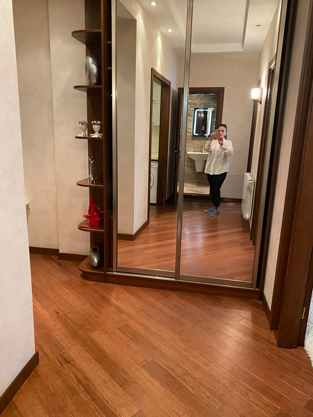 Kirayə 2 otaqlı Mənzil 52 m² Nəsimi r.