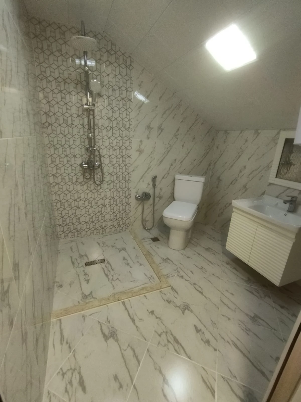 Satılır 4 otaqlı Mənzil 185 m² Binəqədi r. 7-ci mikrorayon q. Azadlıq prospekti m. – şəkil 14