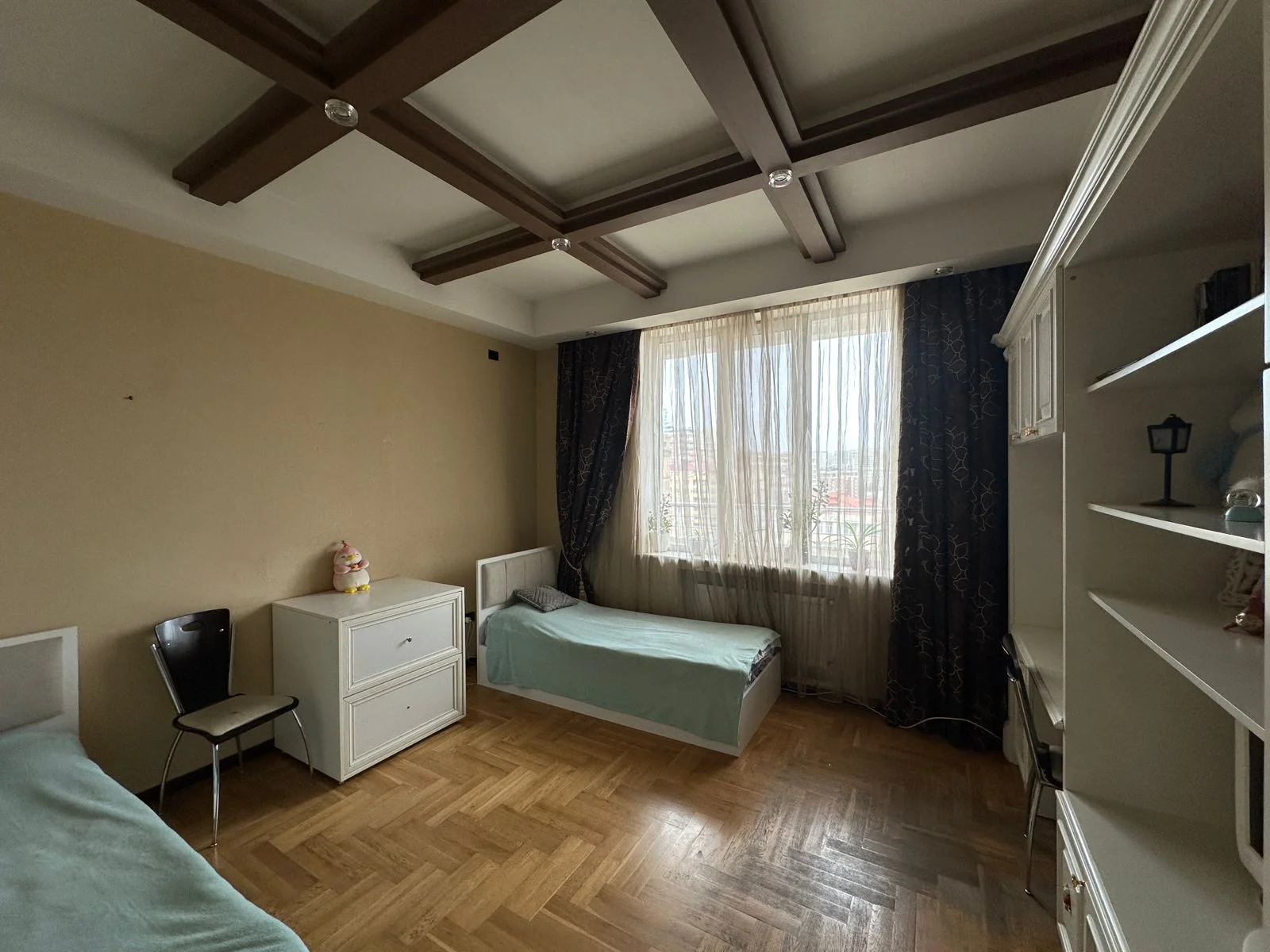 Kirayə 3 otaqlı Mənzil 160 m² Nəsimi r.