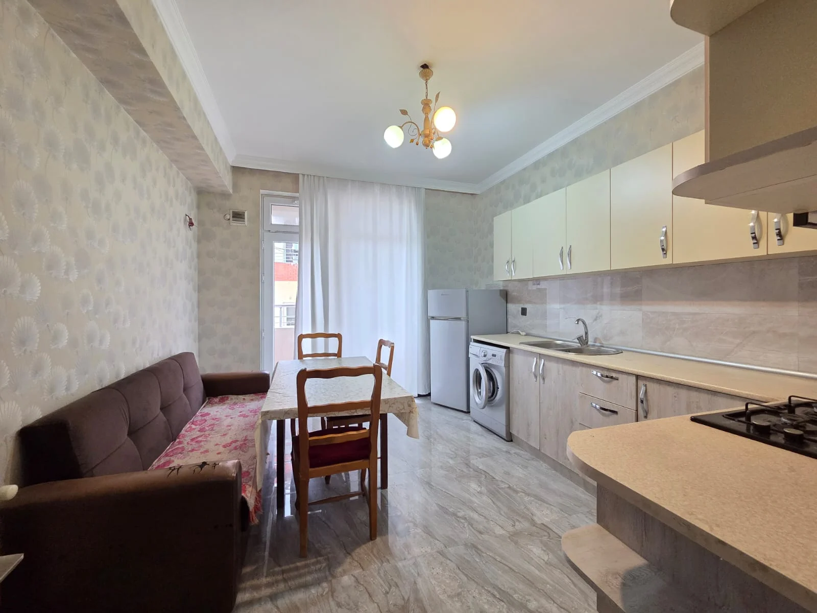 Satılır 2 otaqlı Mənzil 90 m² Binəqədi r.
