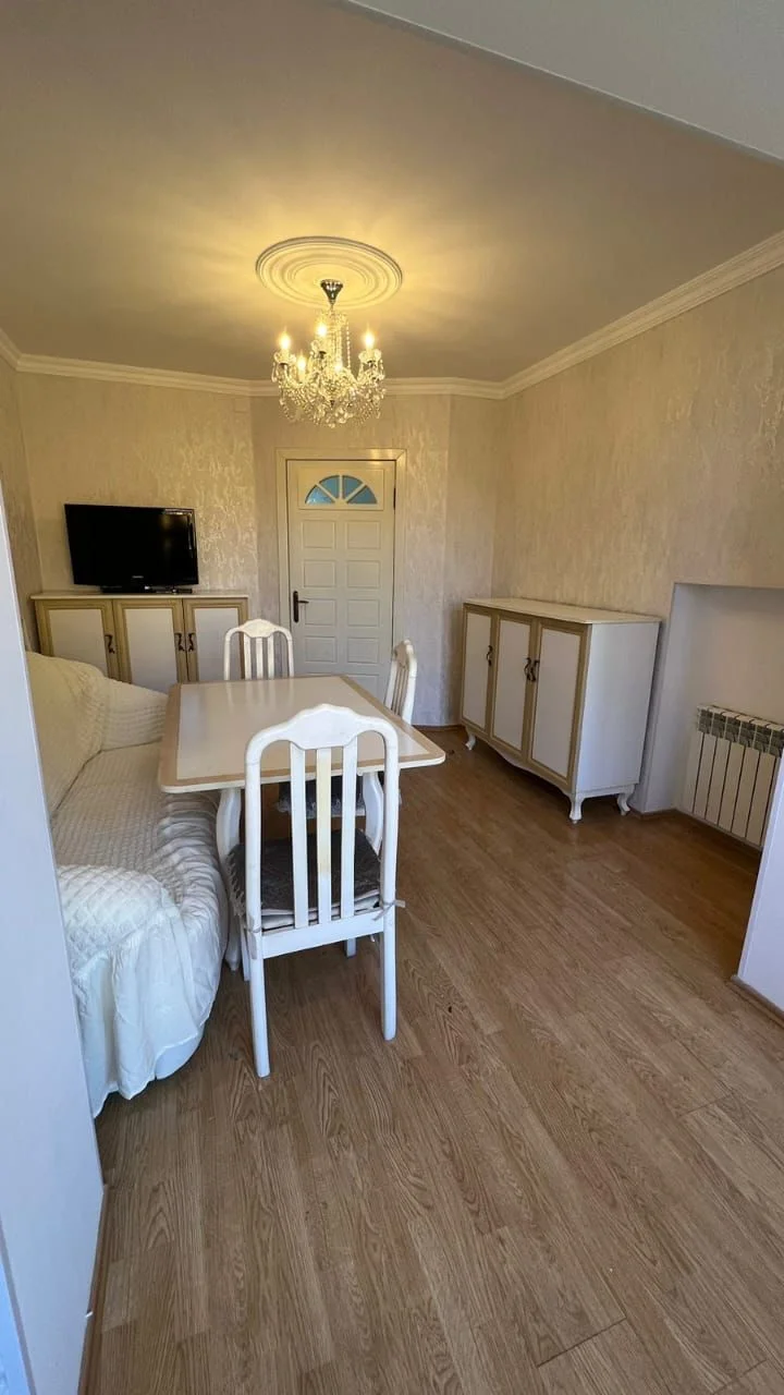 Kirayə 2 otaqlı Mənzil 52 m² Səbail r.