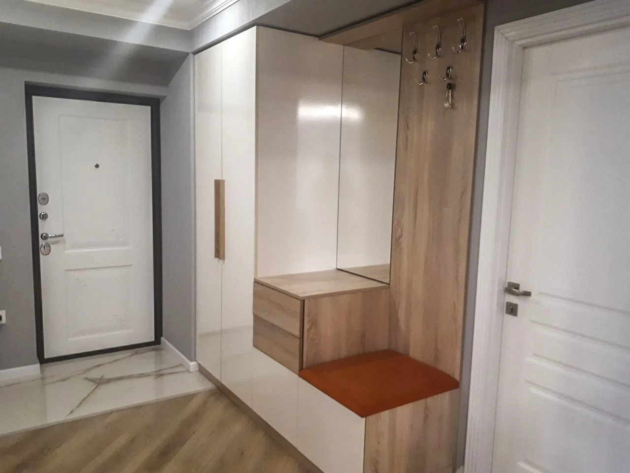 Kirayə 2 otaqlı Mənzil 75 m² Səbail r.
