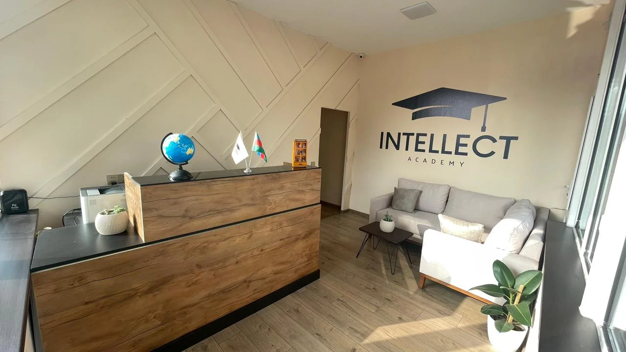 Kirayə 6 otaqlı Ofis 130 m² Nəsimi r.