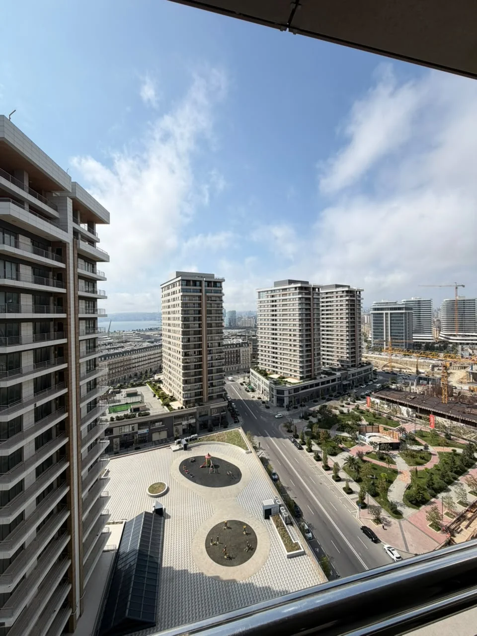 Kirayə 3 otaqlı Mənzil 150 m² Xətai r.
