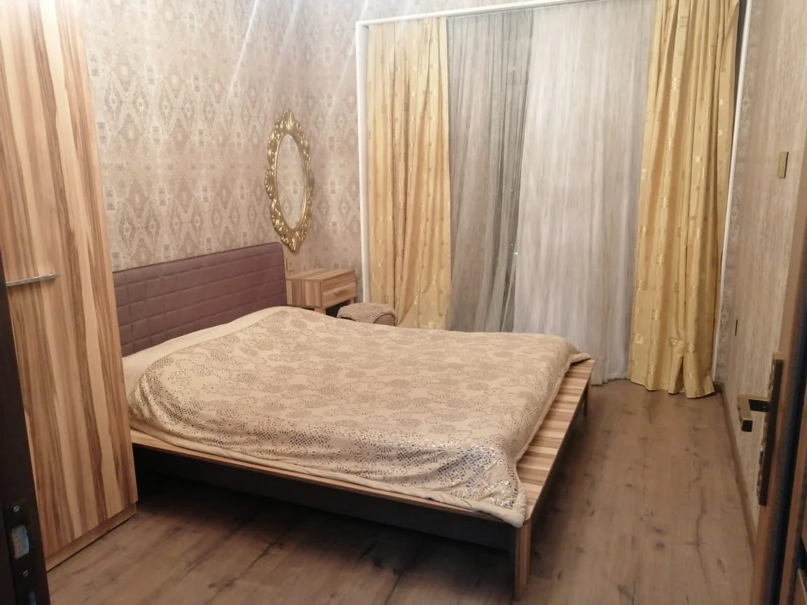 Kirayə 2 otaqlı Mənzil 65 m² Yasamal r. – şəkil 2