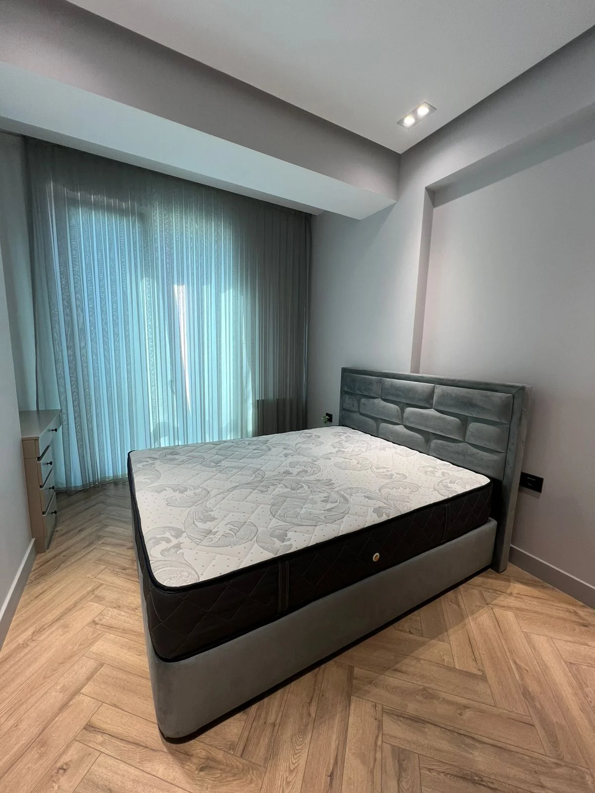Kirayə 2 otaqlı Mənzil 60 m² Xətai r.