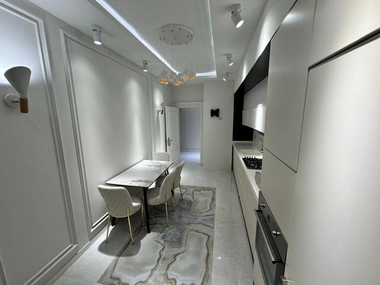 Kirayə 2 otaqlı Mənzil 95 m² Xətai r.