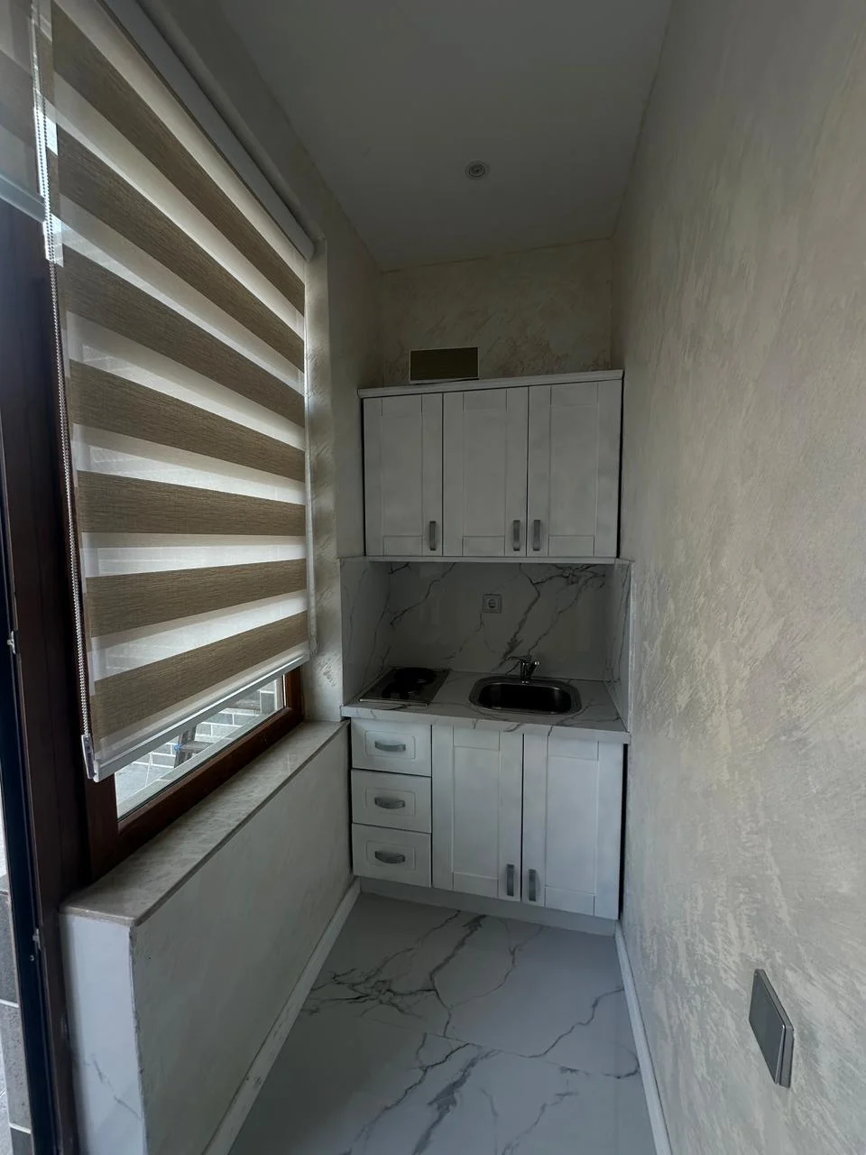 Kirayə 5 otaqlı Mənzil 245 m² Nəsimi r.