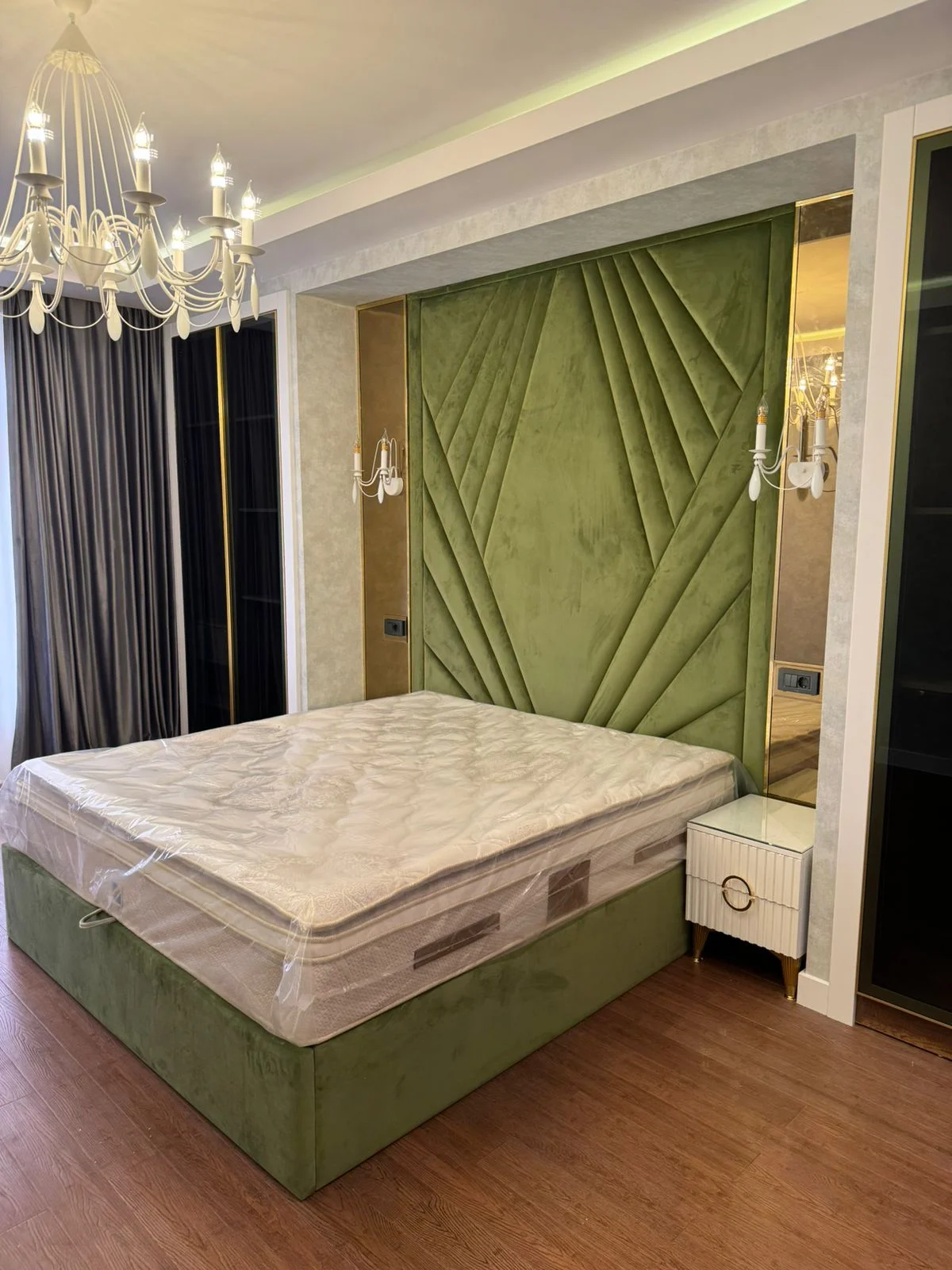 Kirayə 3 otaqlı Mənzil 180 m² Nəsimi r. – şəkil 2