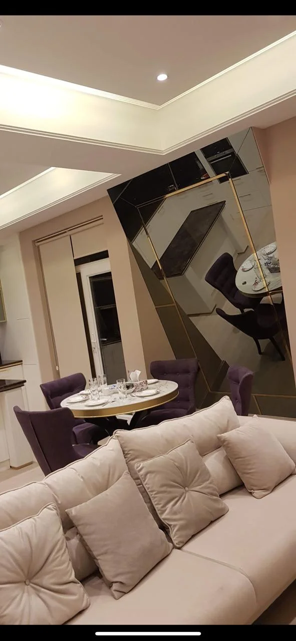 Kirayə 2 otaqlı Mənzil 85 m² Xətai r.
