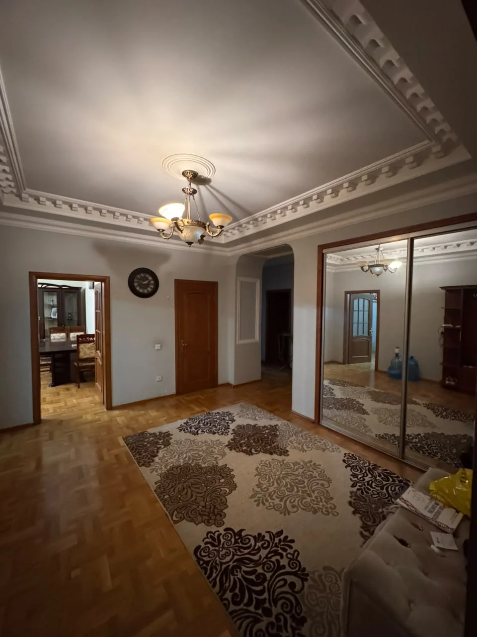 Kirayə 3 otaqlı Mənzil 140 m² Nəsimi r.