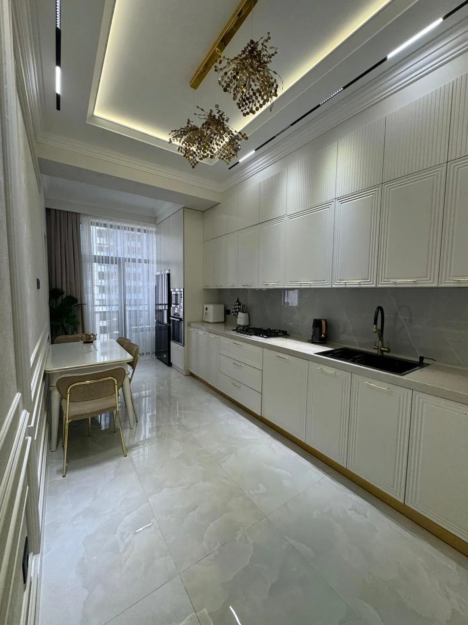 Grand Plaza, Nəsimi
