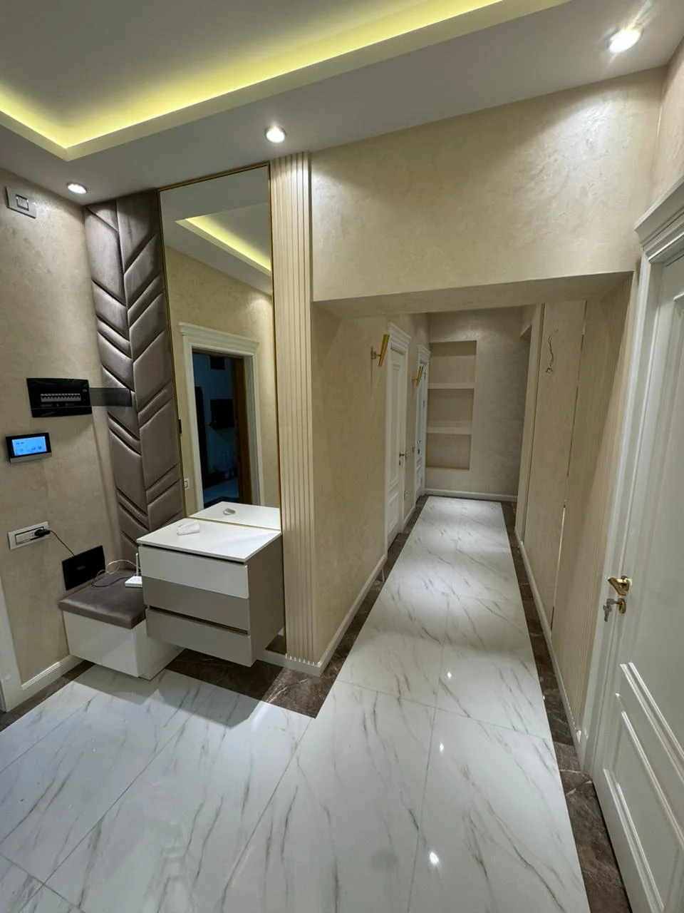 Kirayə 3 otaqlı Mənzil 110 m² Nərimanov r.