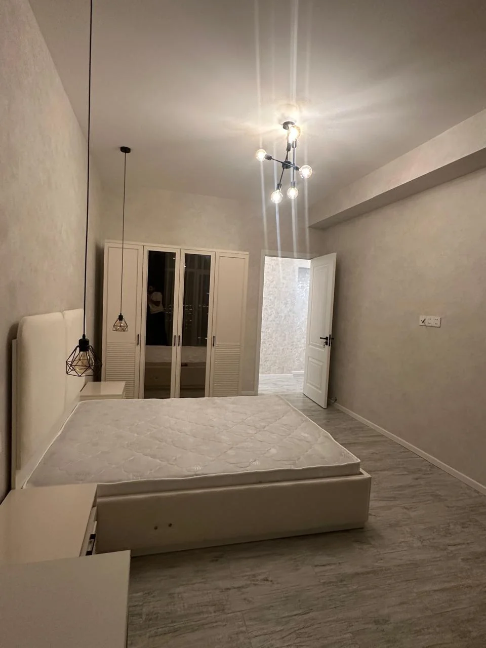 Nərimanov m. 3 otaq 1500azn yeni