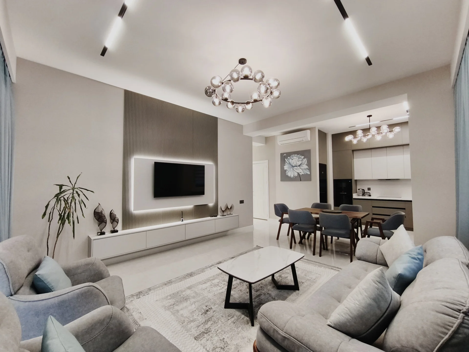 Kirayə 3 otaqlı Mənzil 120 m² Xətai r.
