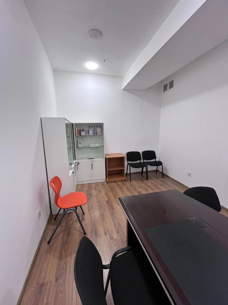 Kirayə 1 otaqlı Ofis 17 m² Nəsimi r. 28 May m. – şəkil 5
