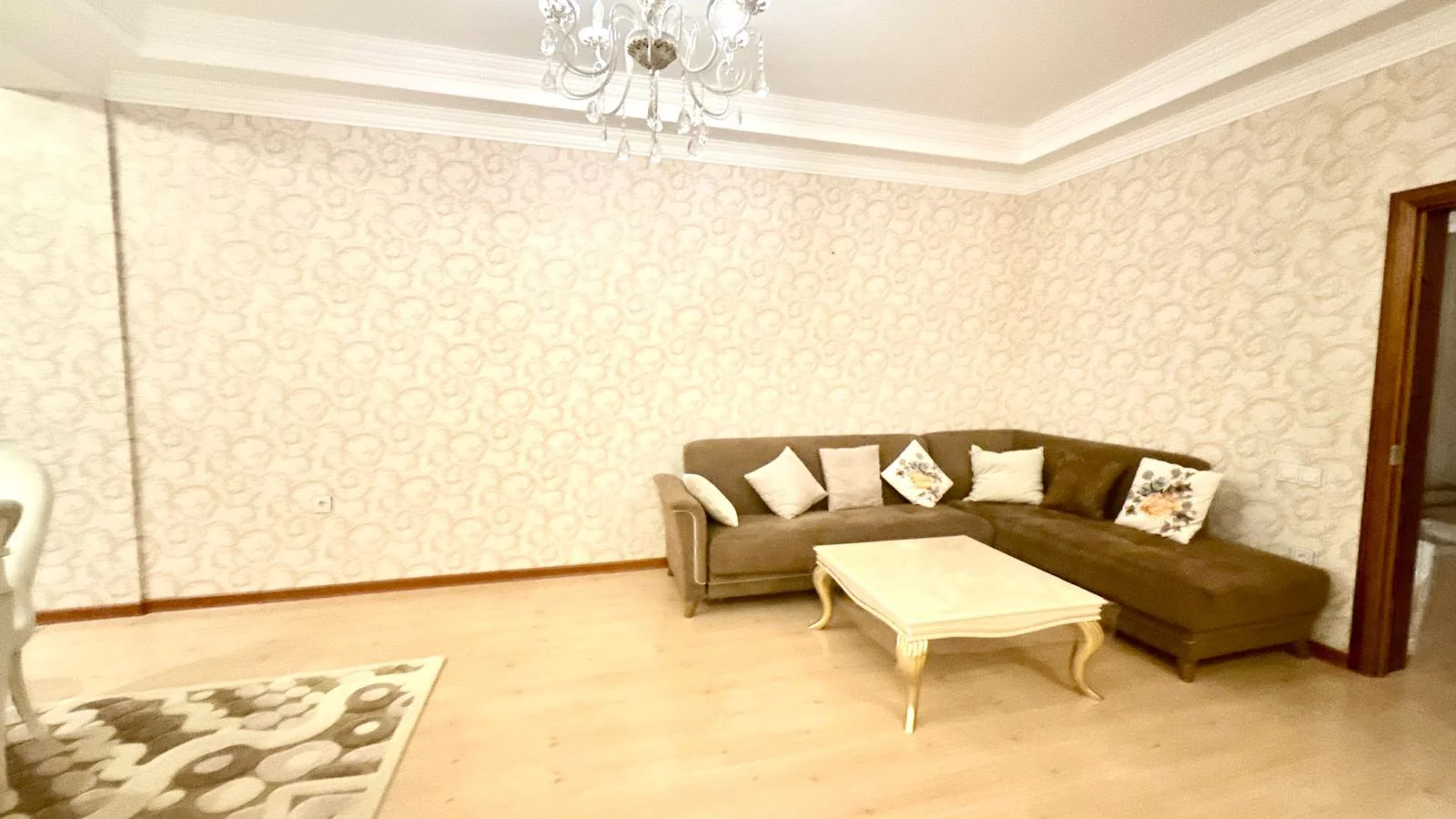 Kirayə 3 otaqlı Mənzil 185 m² Nəsimi r.