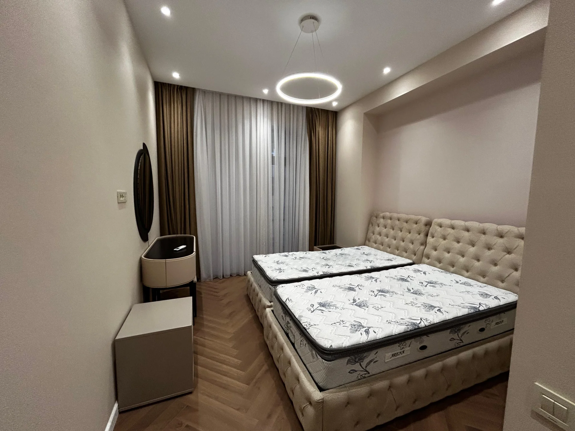 İzmir residence moderin 3000 azn