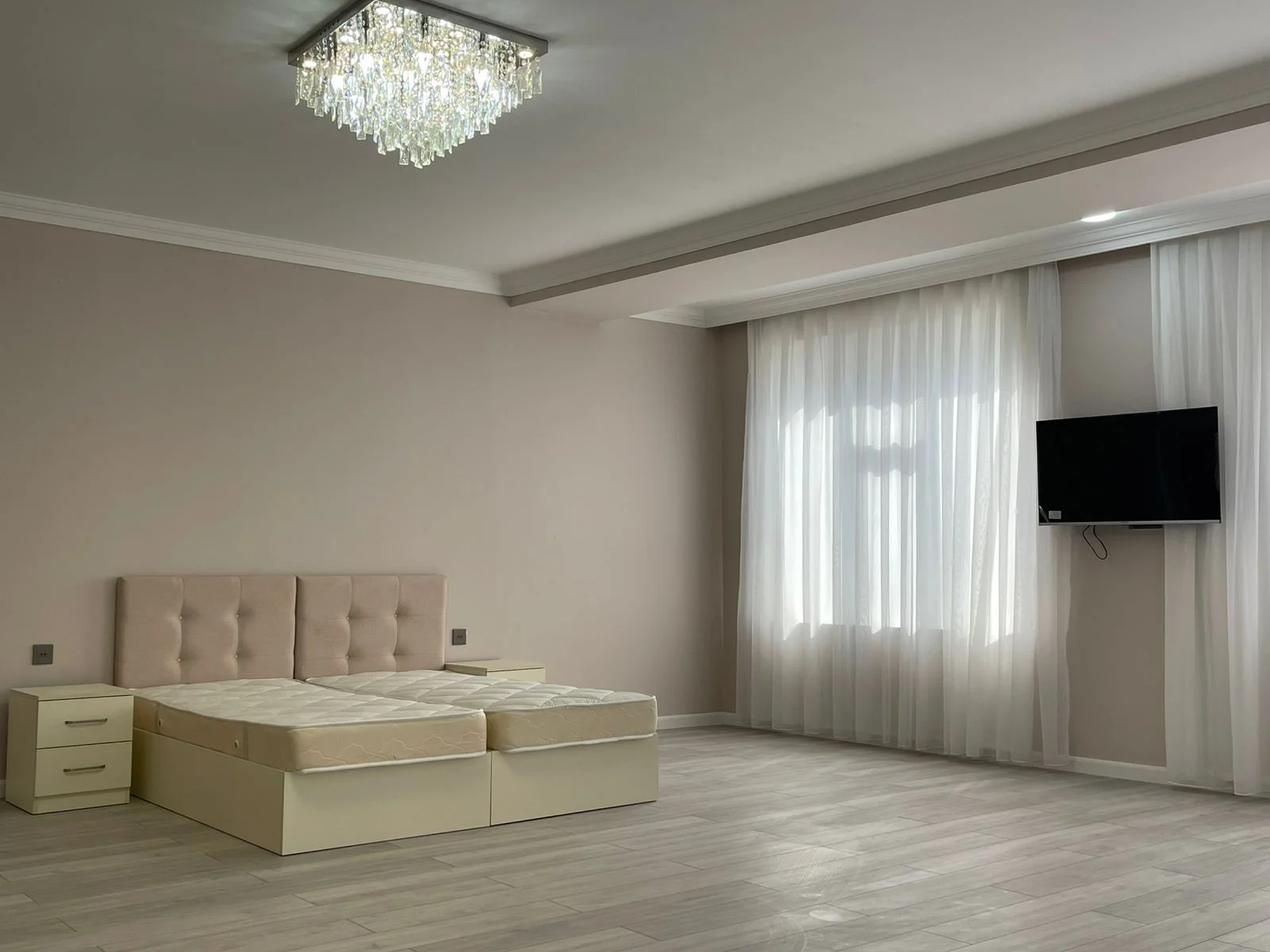 Kirayə 4 otaqlı Mənzil 155 m² Nəsimi r.