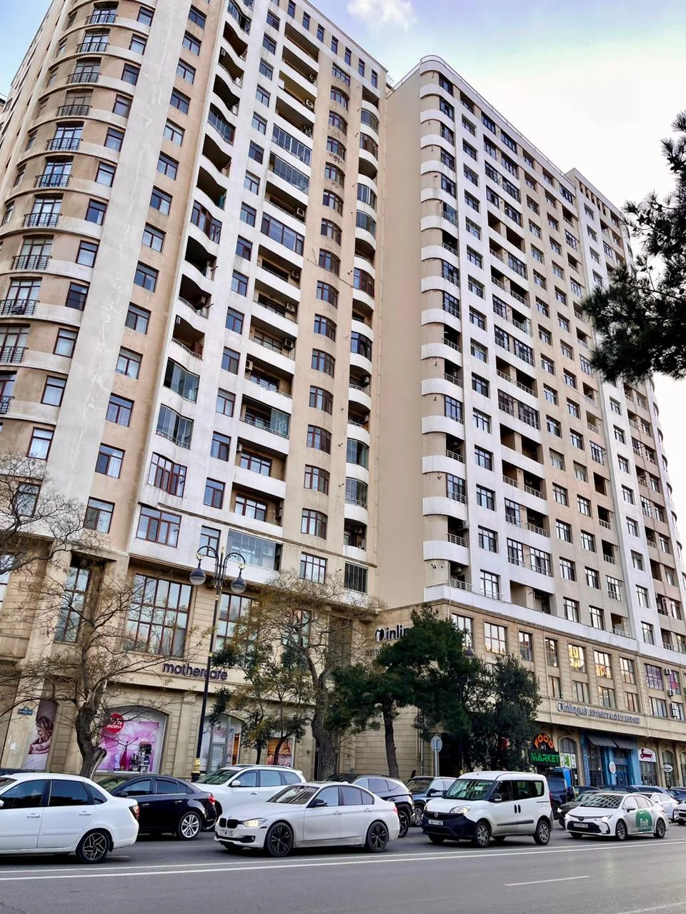 Kirayə 12 otaqlı Ofis 400 m² Yasamal r.