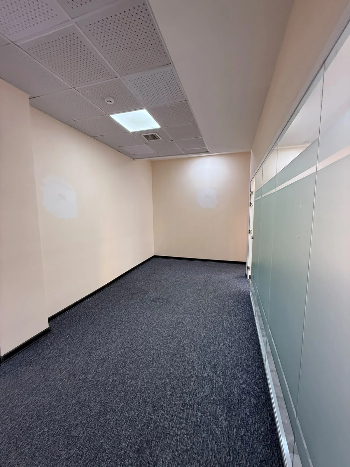 Kirayə 3 otaqlı Ofis 100 m² Nəsimi r. – şəkil 5