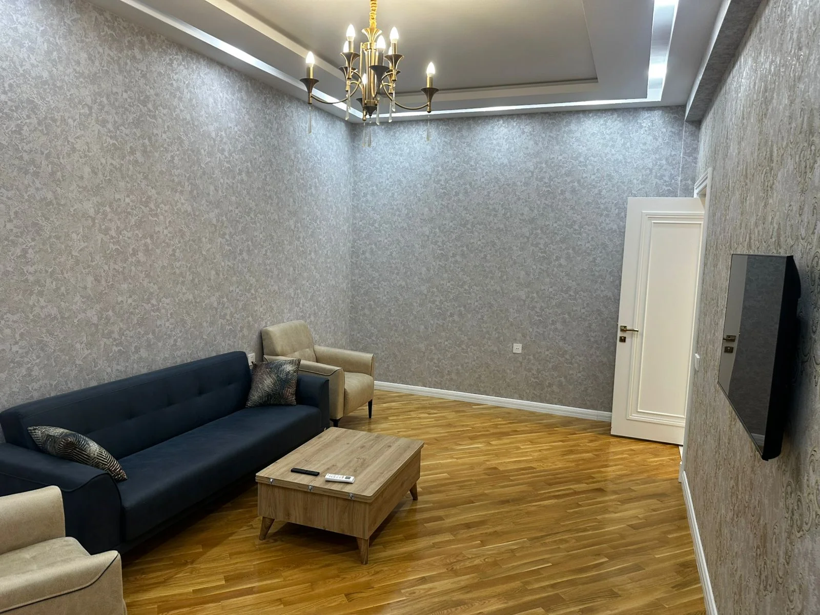 Kirayə 2 otaqlı Mənzil 65 m² Xətai r.