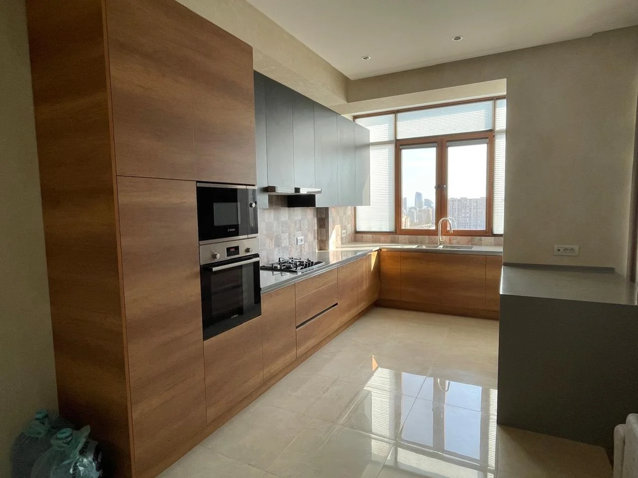 Kirayə 2 otaqlı Mənzil 85 m² Nərimanov r.