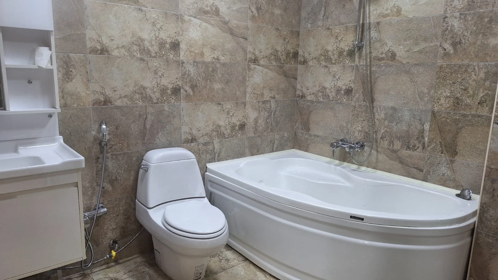 Kirayə 2 otaqlı Mənzil 103 m² Nərimanov r. – şəkil 10