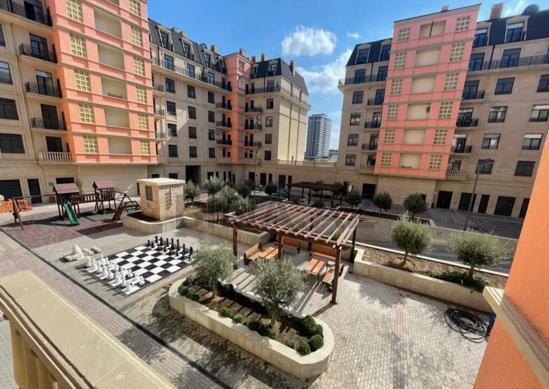 Kirayə 2 otaqlı Mənzil 85 m² Xətai r.