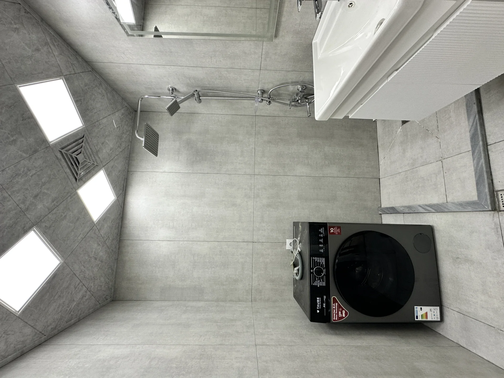 Satılır 2 otaqlı Mənzil 6 m² Xətai r.