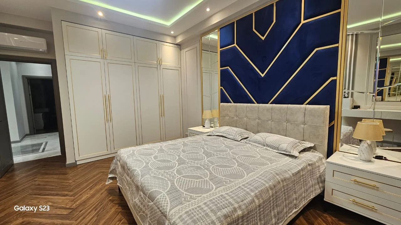 Kirayə 3 otaqlı Mənzil 100 m² Xətai r.